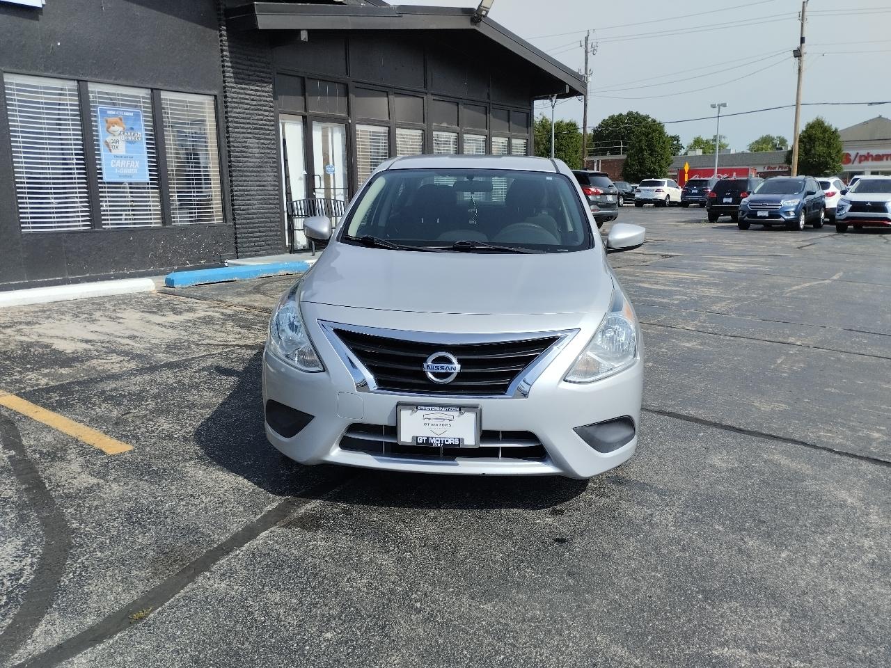 Nissan Versa 4dr Sdn CVT 1.6 SV 2016