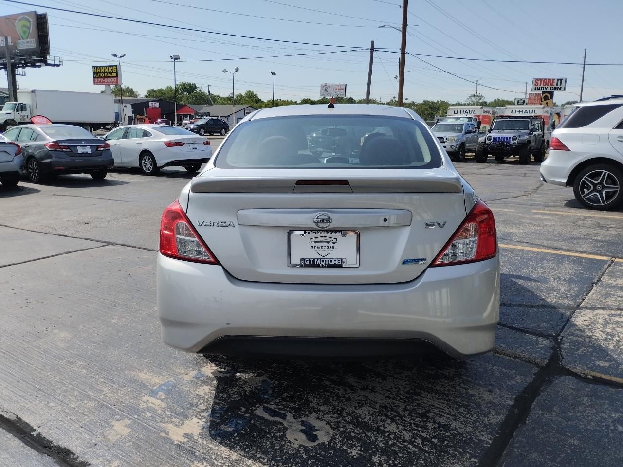 Nissan Versa 4dr Sdn CVT 1.6 SV 2016