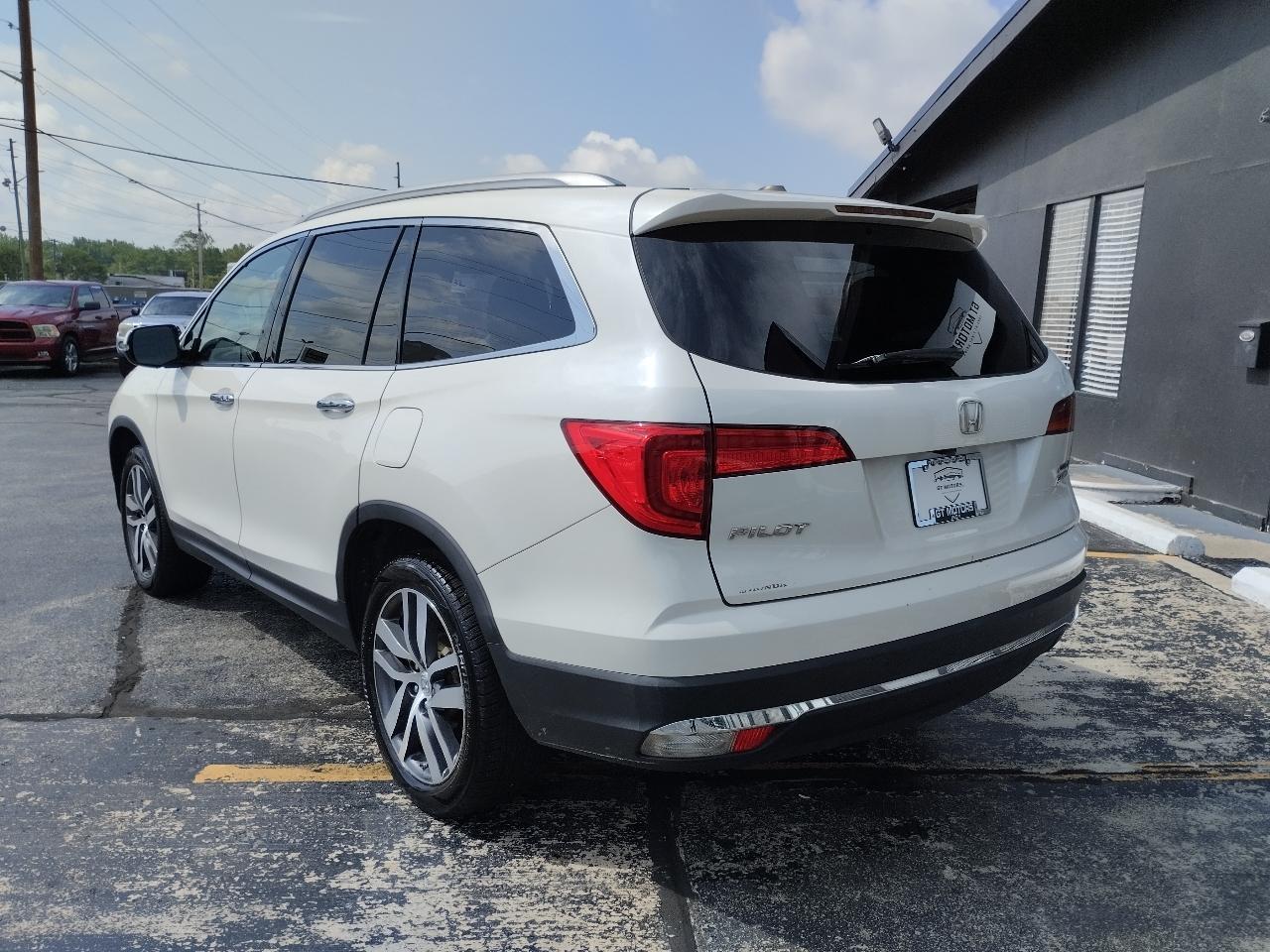 Honda Pilot Touring AWD 2017
