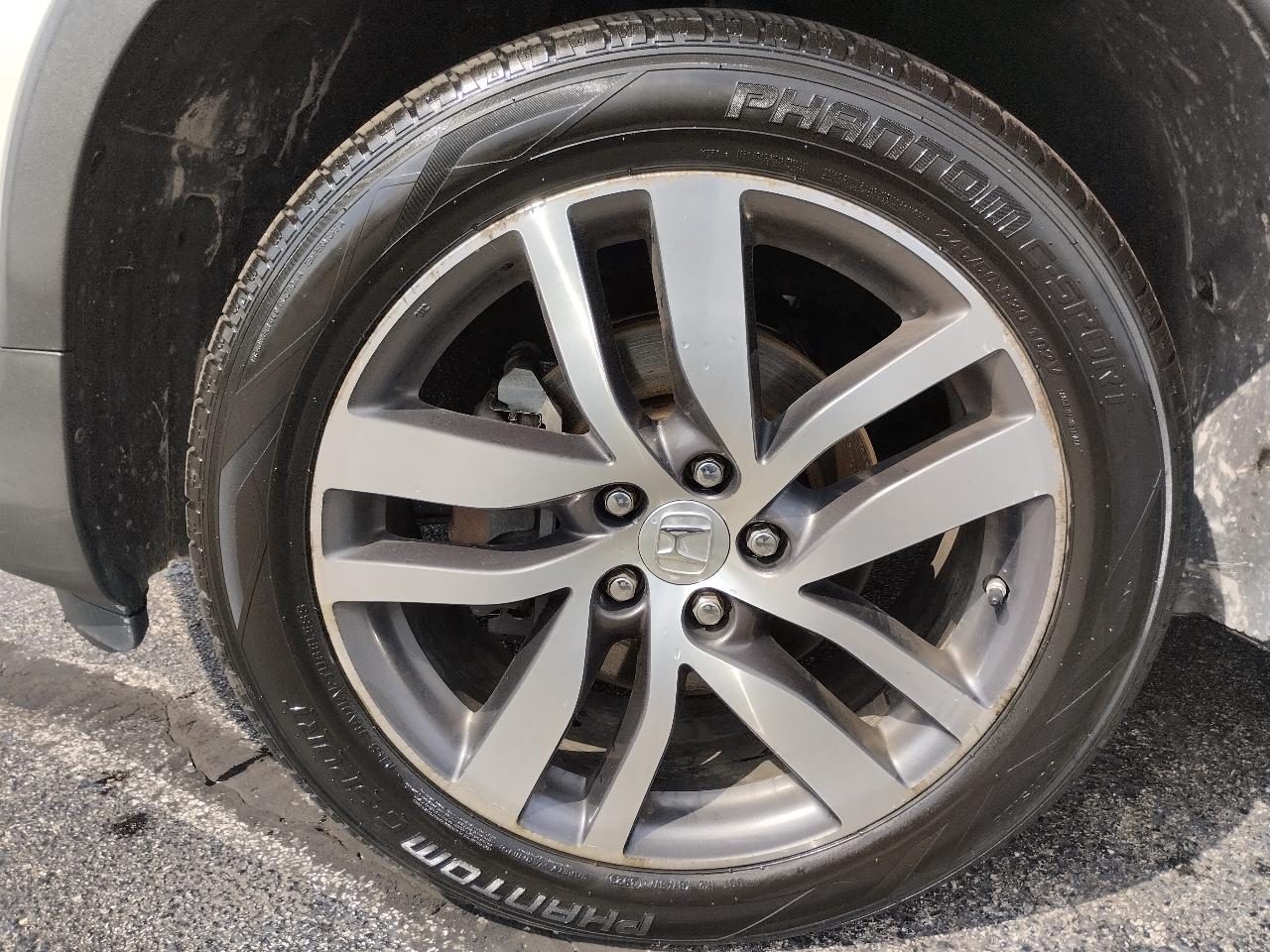 Honda Pilot Touring AWD 2017