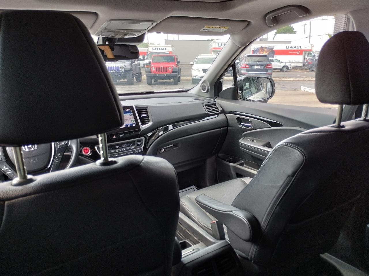 Honda Pilot Touring AWD 2017