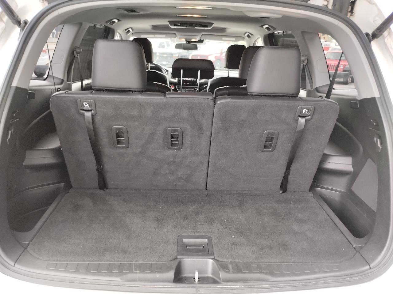 Honda Pilot Touring AWD 2017