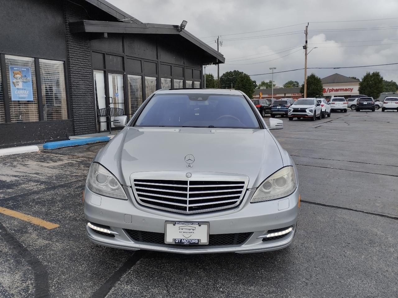 Mercedes-Benz S-Class 4dr Sdn S 550 4MATIC 2010