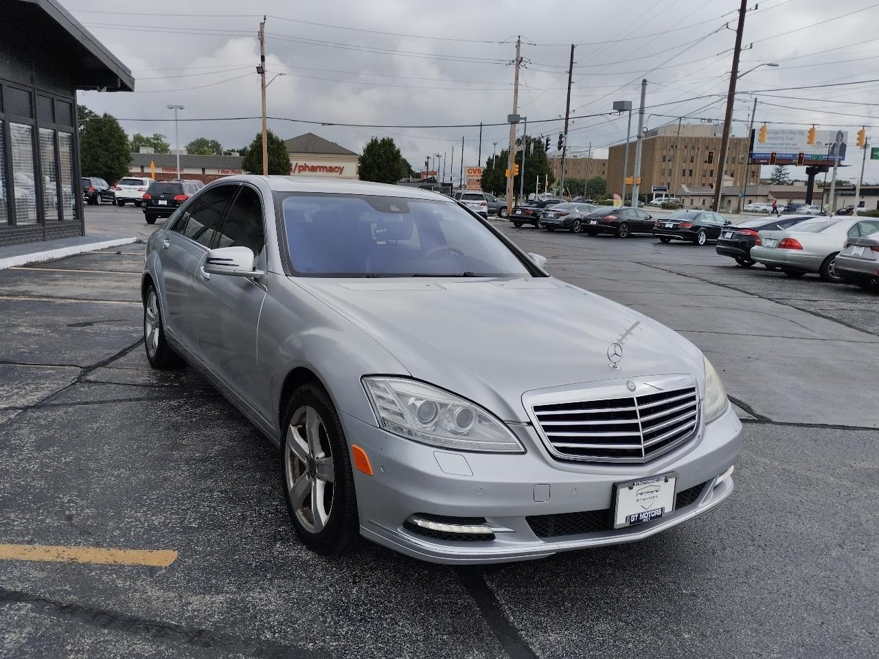 Mercedes-Benz S-Class 4dr Sdn S 550 4MATIC 2010
