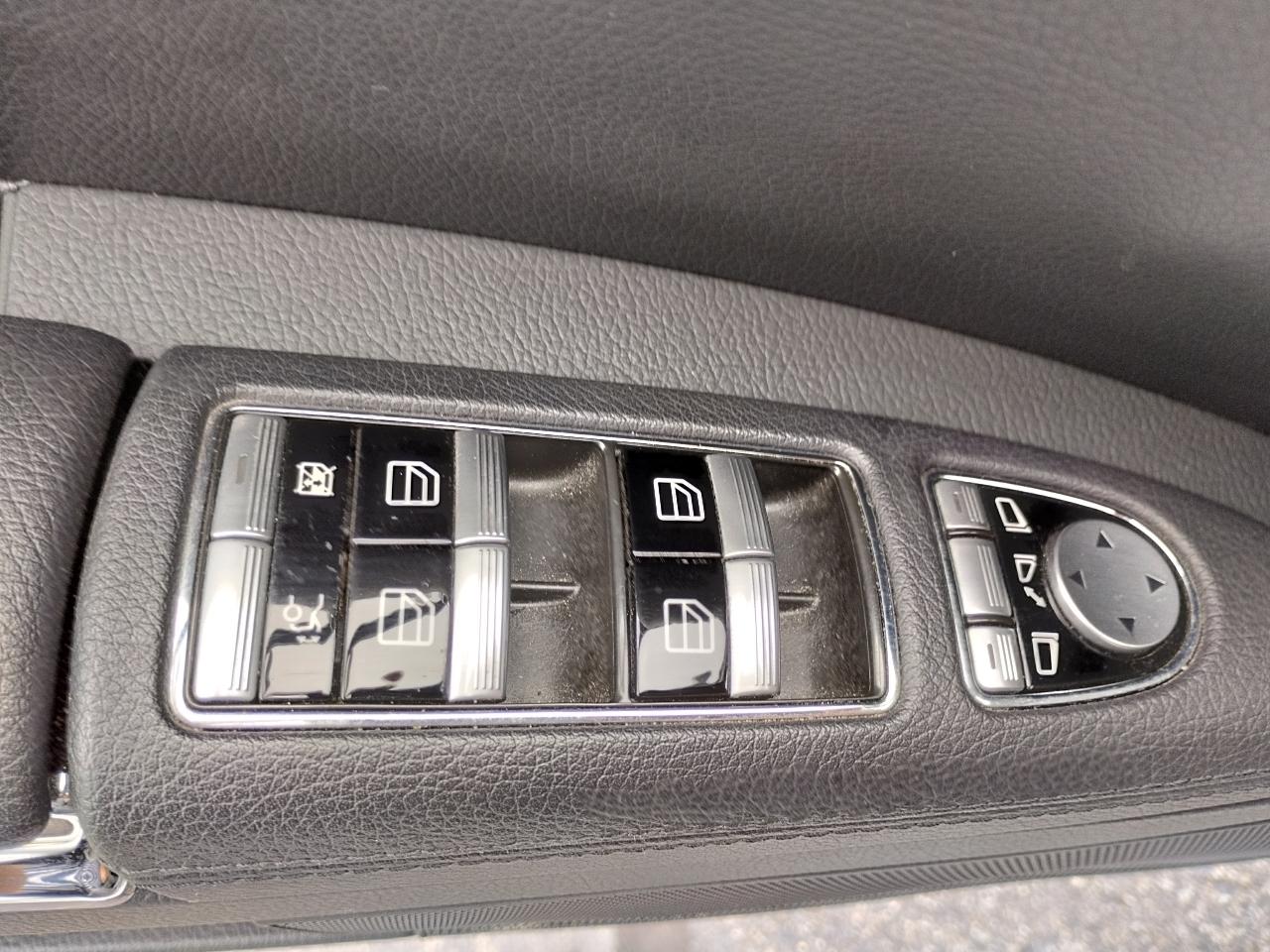 Mercedes-Benz S-Class 4dr Sdn S 550 4MATIC 2010