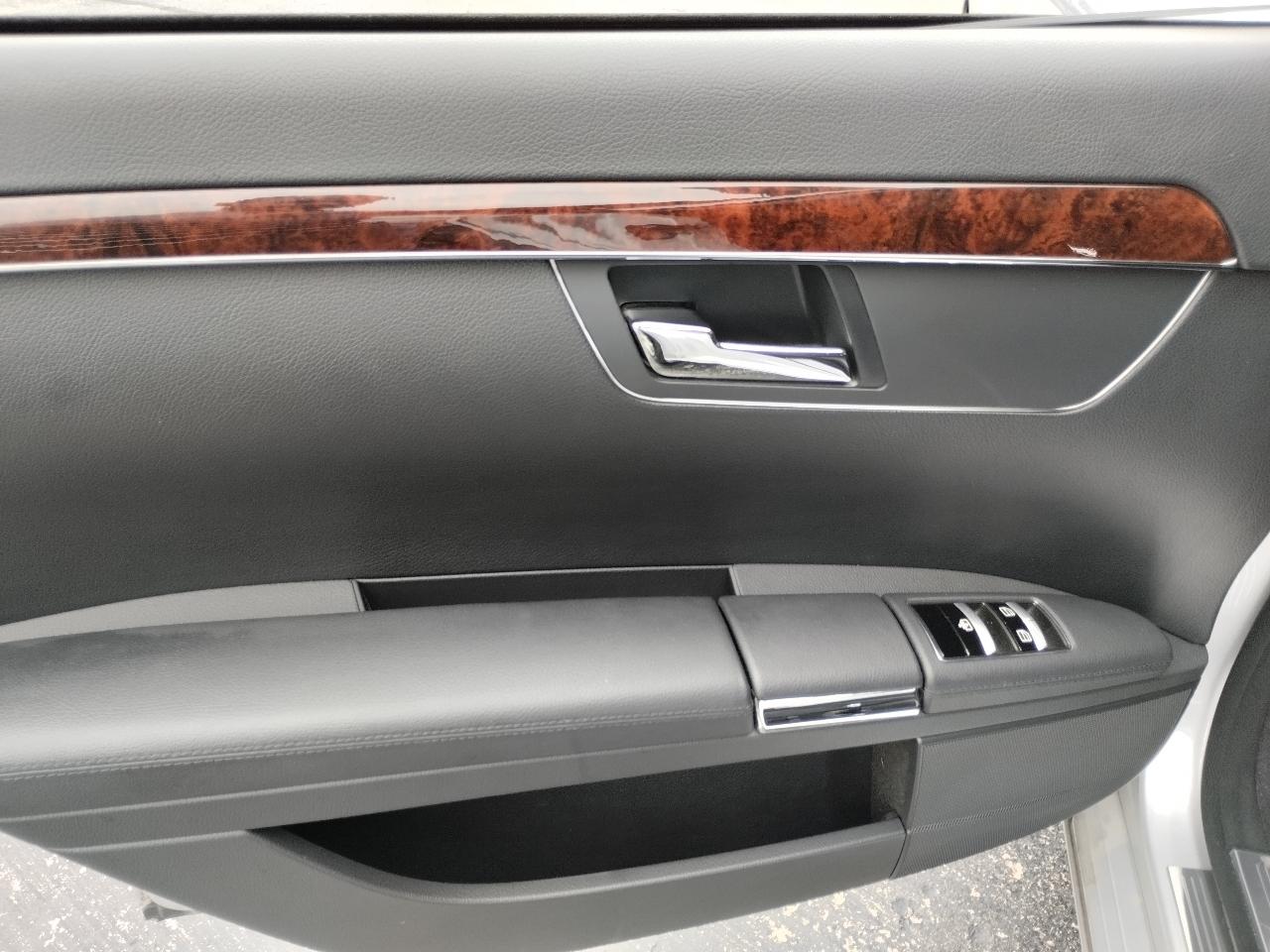Mercedes-Benz S-Class 4dr Sdn S 550 4MATIC 2010