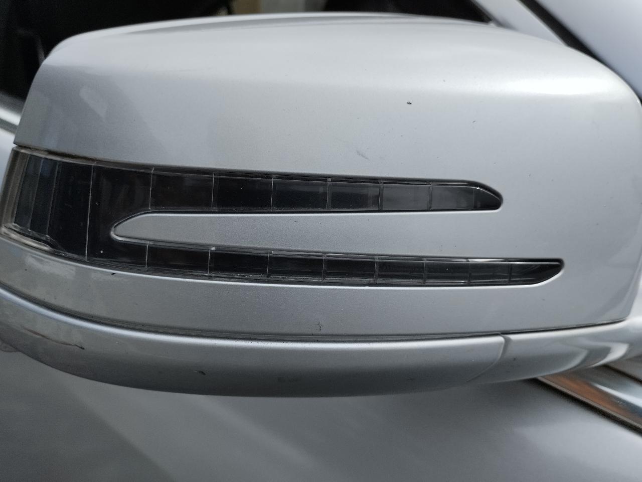 Mercedes-Benz S-Class 4dr Sdn S 550 4MATIC 2010