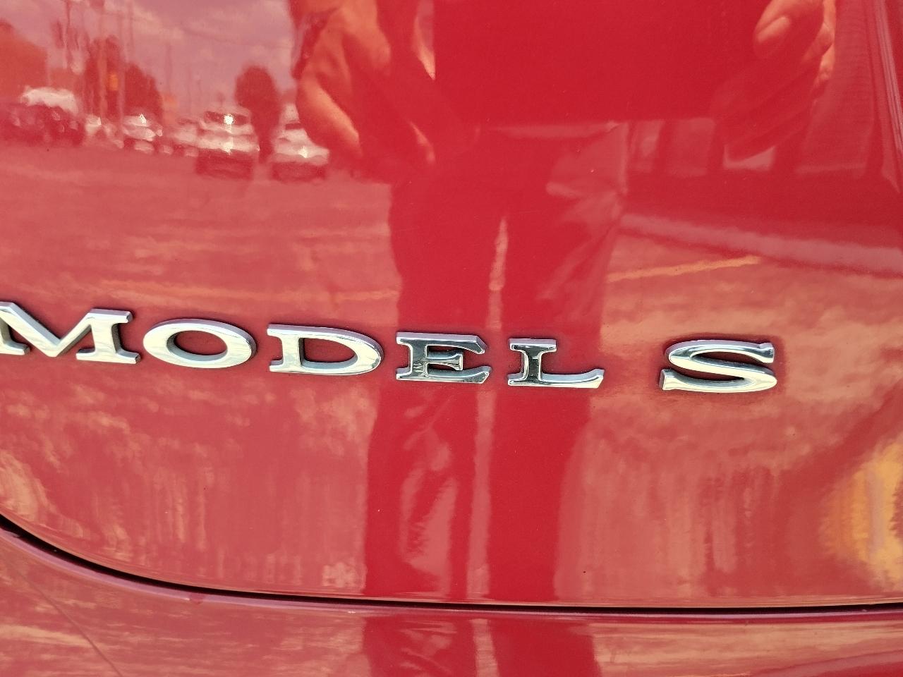 Tesla Model S 4dr Sdn 2013
