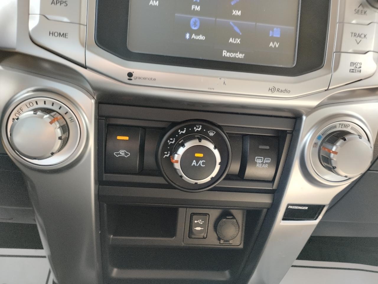 Toyota 4Runner 4WD 4dr V6 Trail Premium (Natl) 2015