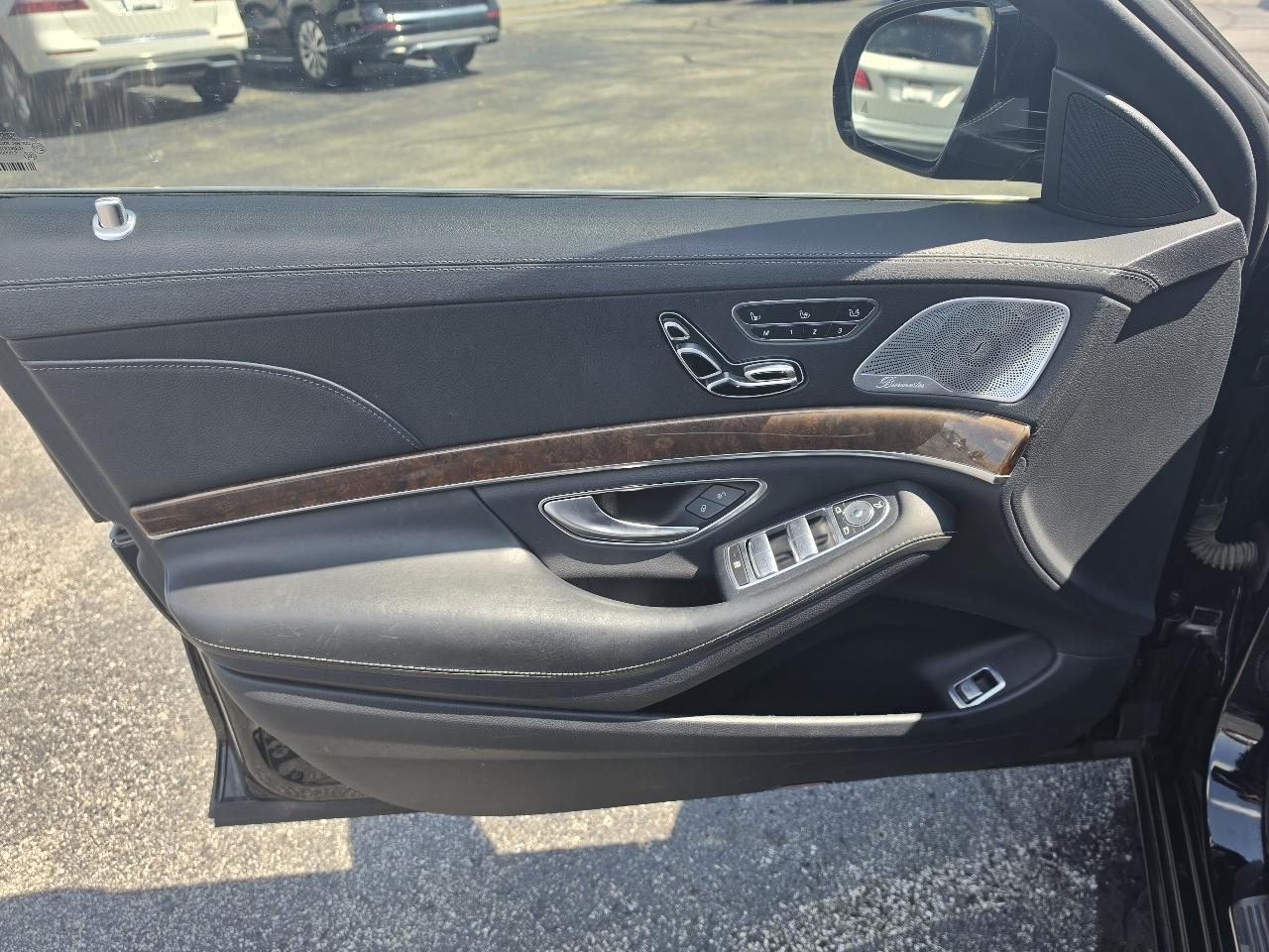 Mercedes-Benz S-Class 4dr Sdn S 550 4MATIC 2015