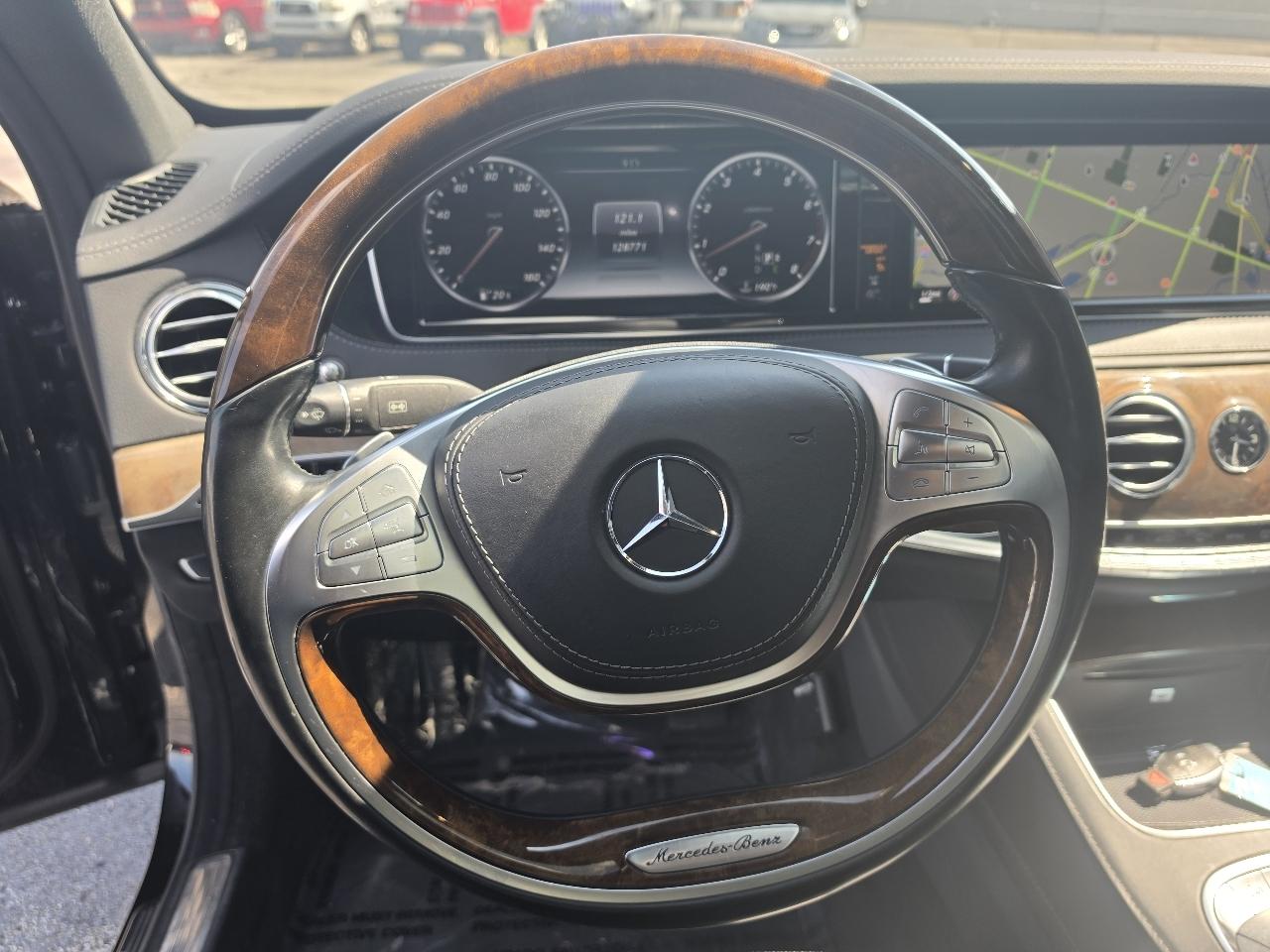 Mercedes-Benz S-Class 4dr Sdn S 550 4MATIC 2015
