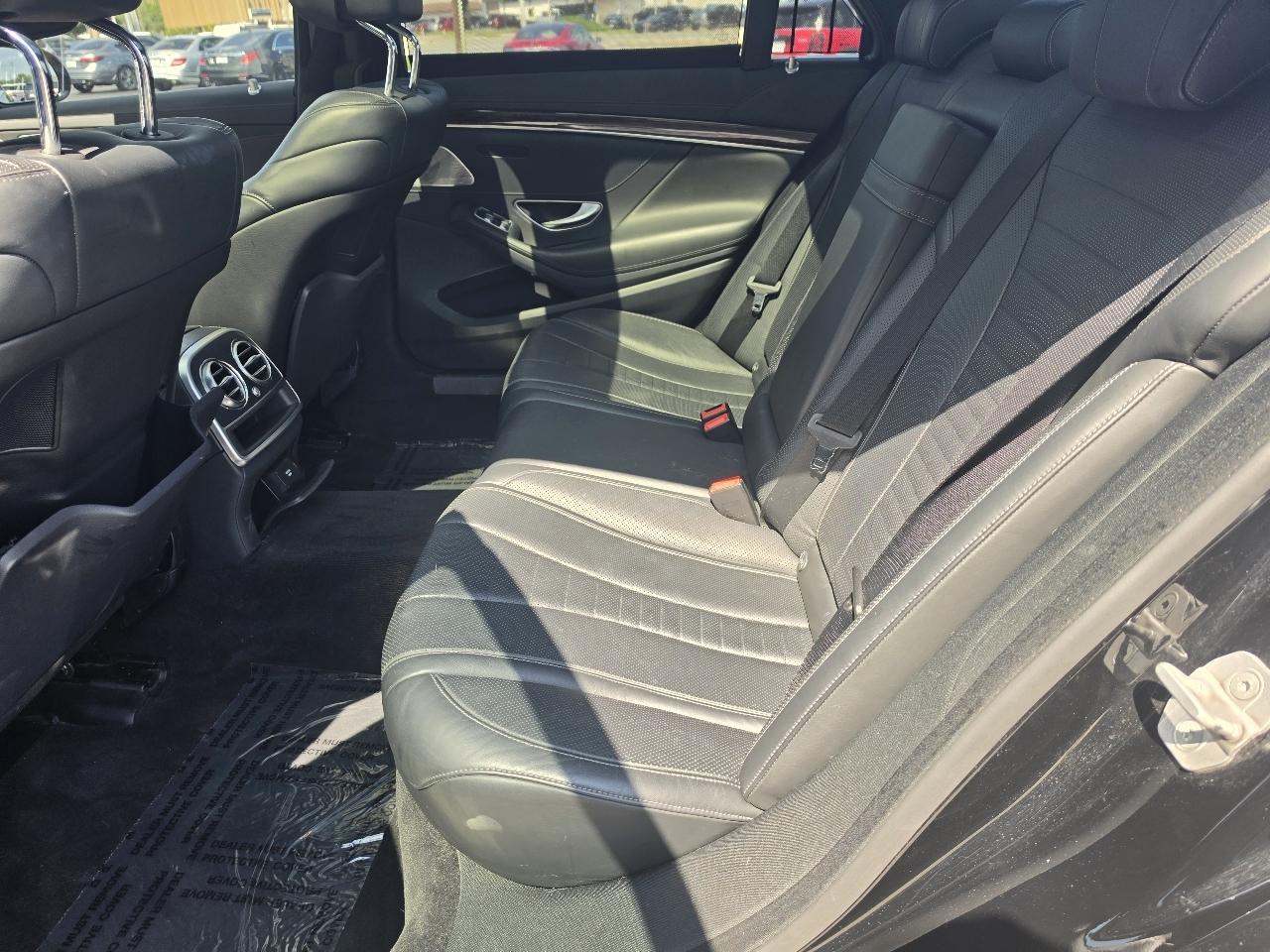 Mercedes-Benz S-Class 4dr Sdn S 550 4MATIC 2015