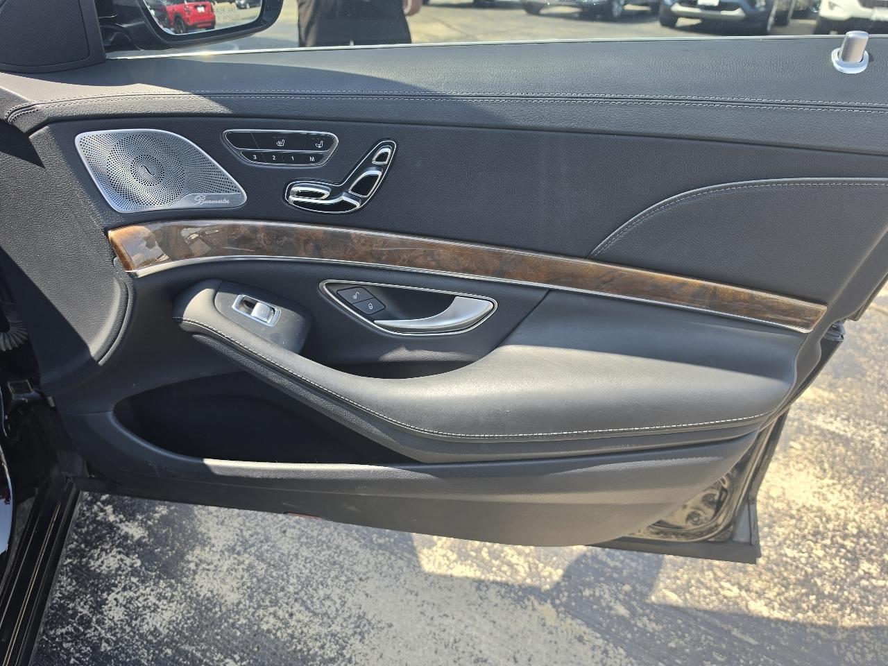 Mercedes-Benz S-Class 4dr Sdn S 550 4MATIC 2015