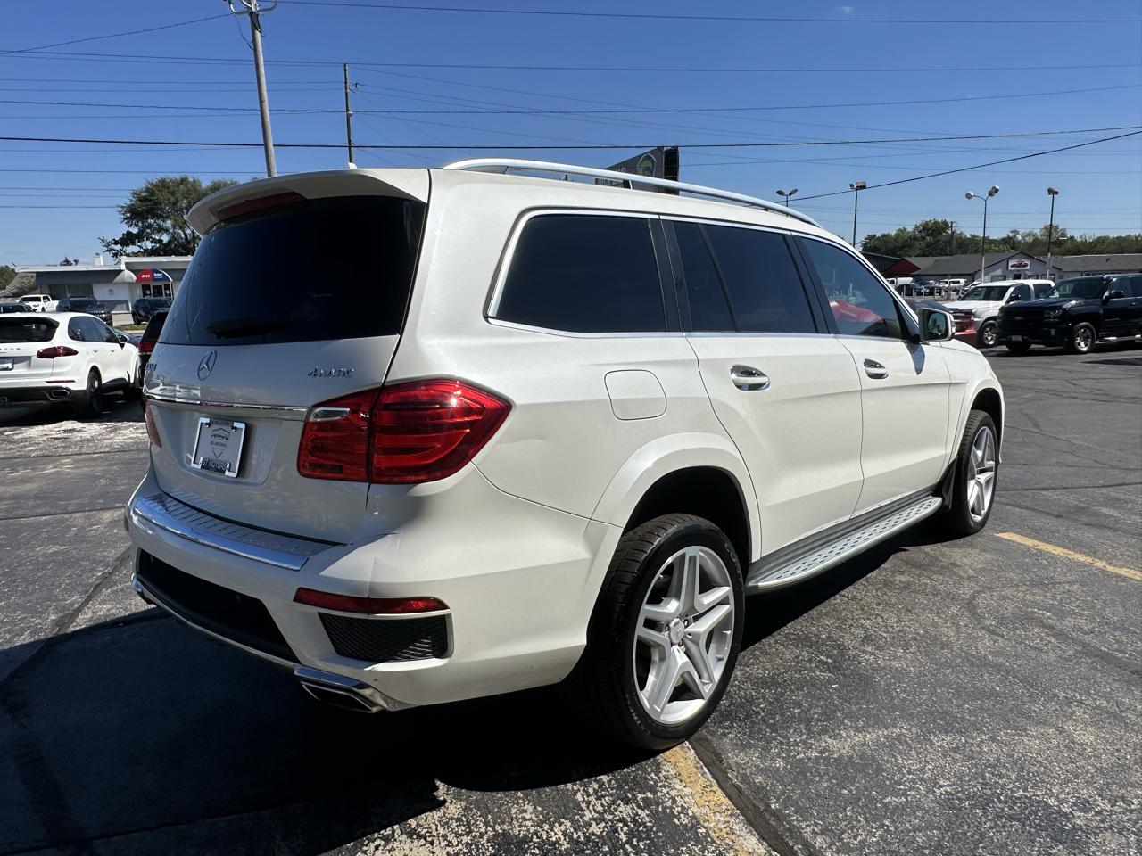 Mercedes-Benz GL-Class 4MATIC 4dr GL 550 2015