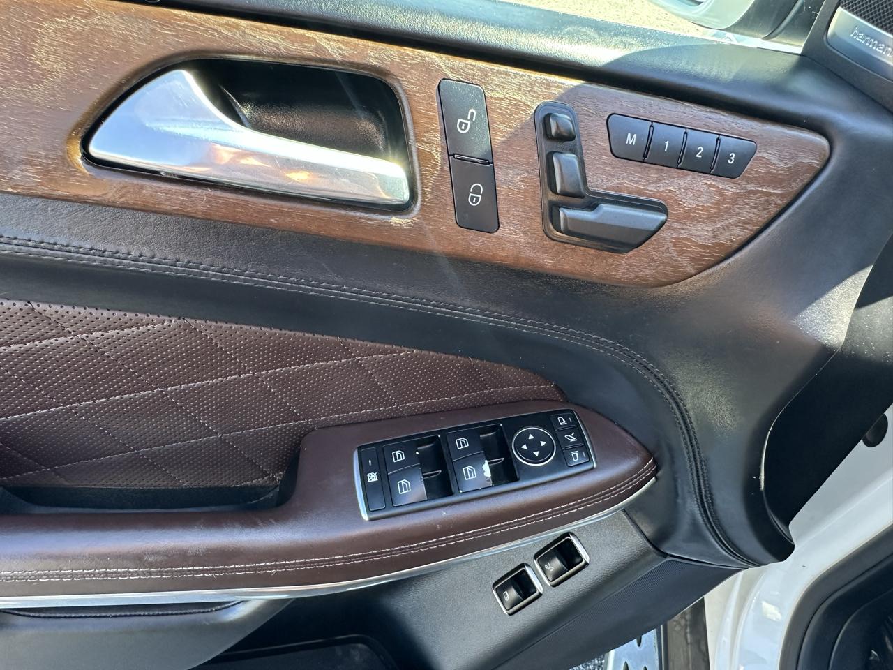 Mercedes-Benz GL-Class 4MATIC 4dr GL 550 2015