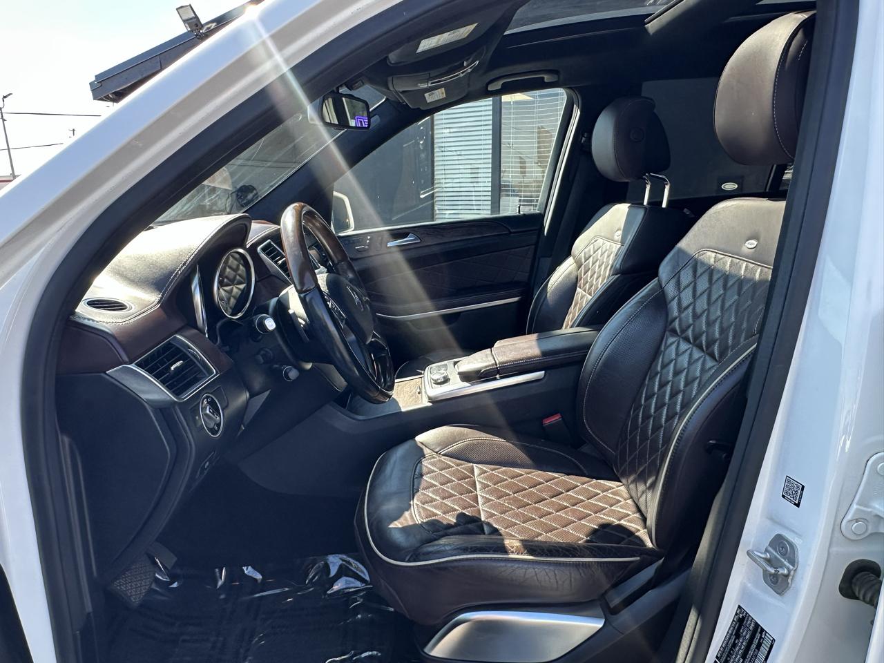 Mercedes-Benz GL-Class 4MATIC 4dr GL 550 2015