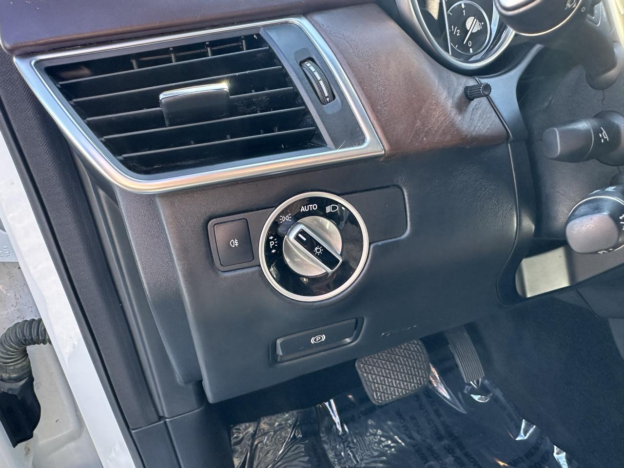 Mercedes-Benz GL-Class 4MATIC 4dr GL 550 2015