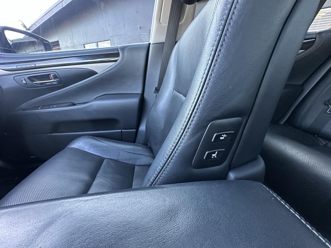 Lexus LS 460 4dr Sdn AWD 2013