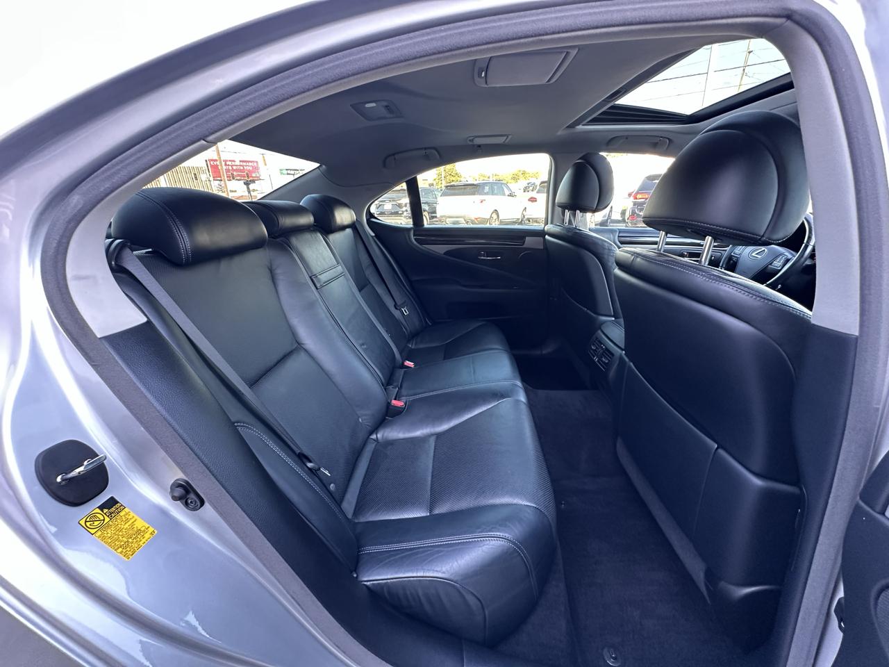 Lexus LS 460 4dr Sdn AWD 2013
