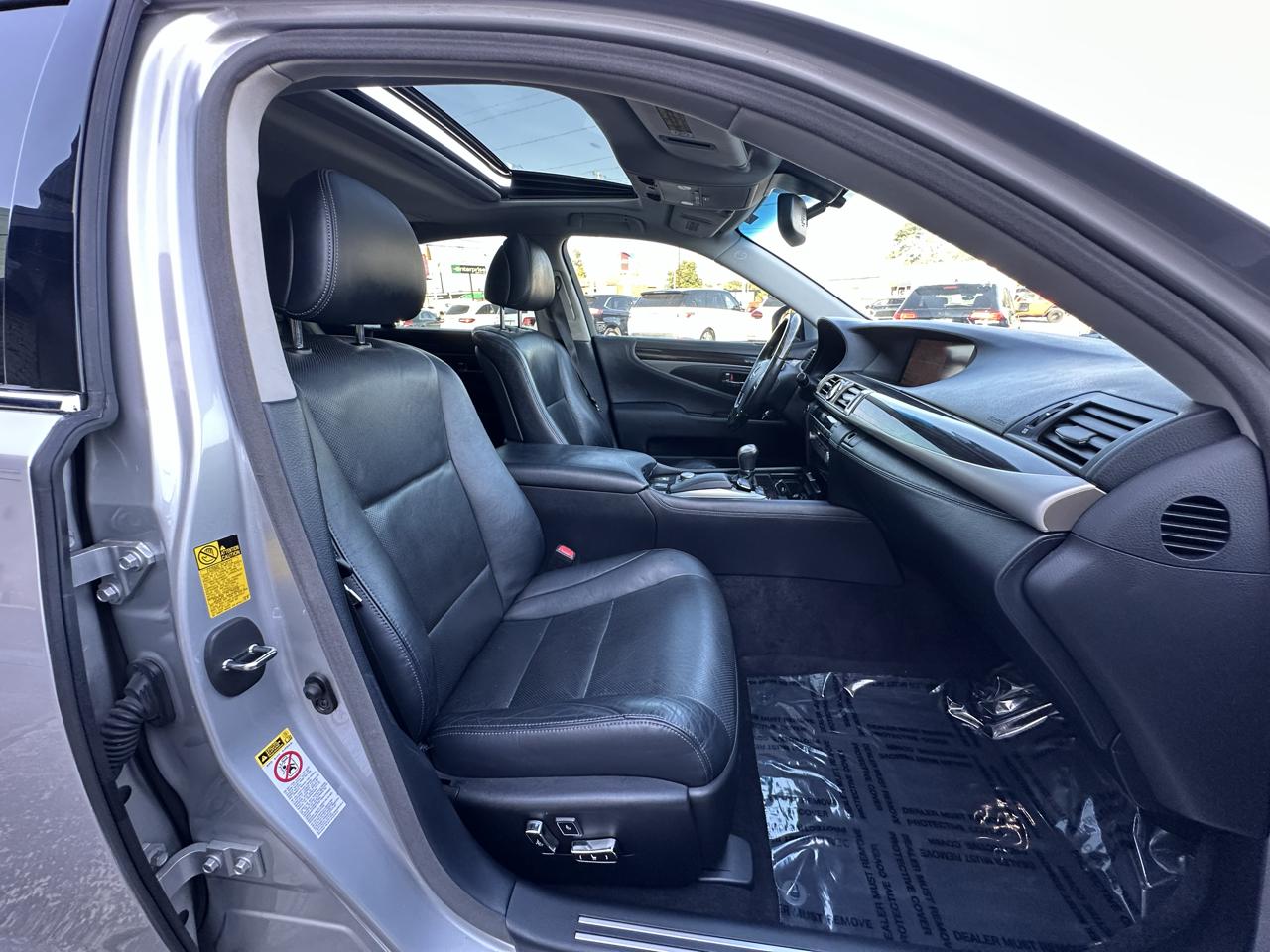 Lexus LS 460 4dr Sdn AWD 2013