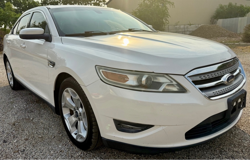 Ford Taurus SEL FWD 2012