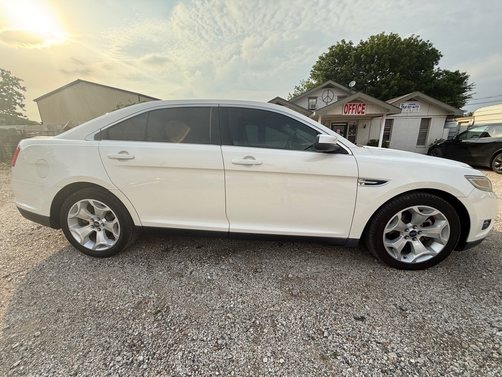 Ford Taurus SEL FWD 2012