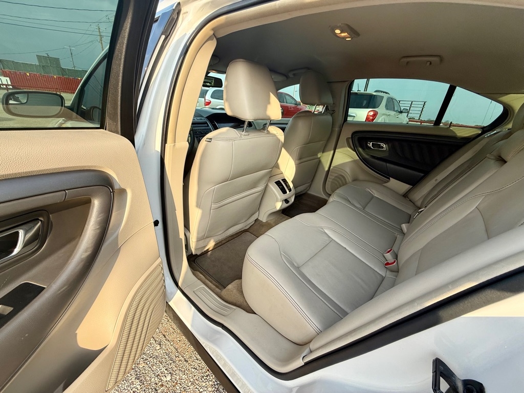 Ford Taurus SEL FWD 2012