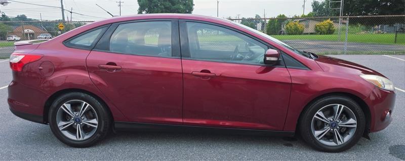 Ford Focus SE Sedan 2014