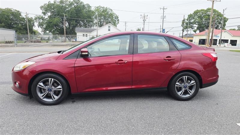 Ford Focus SE Sedan 2014