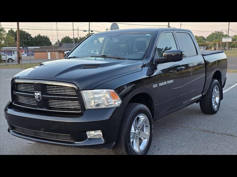 2011 RAM 1500 ST Crew Cab 4WD