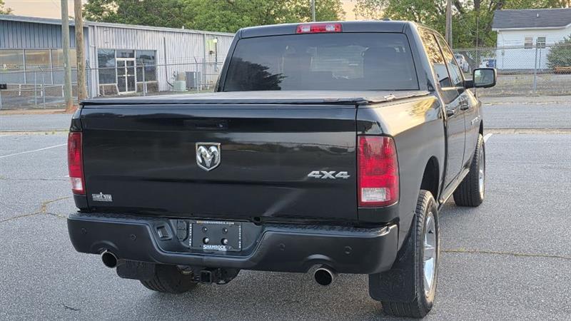 RAM 1500 ST Crew Cab 4WD 2011