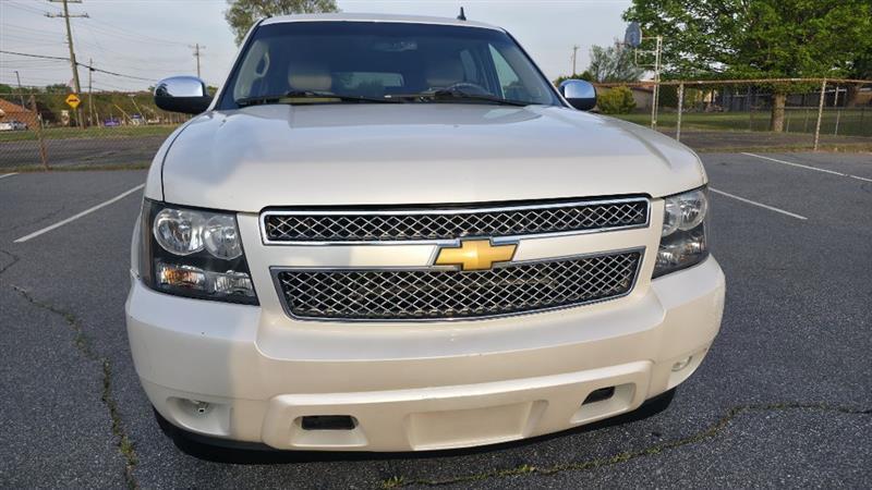 Chevrolet Suburban LTZ 1500 2WD 2014