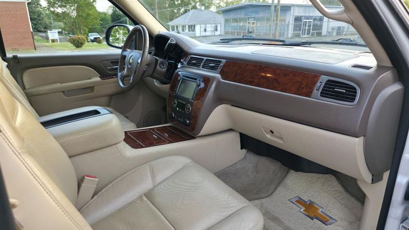 Chevrolet Suburban LTZ 1500 2WD 2014