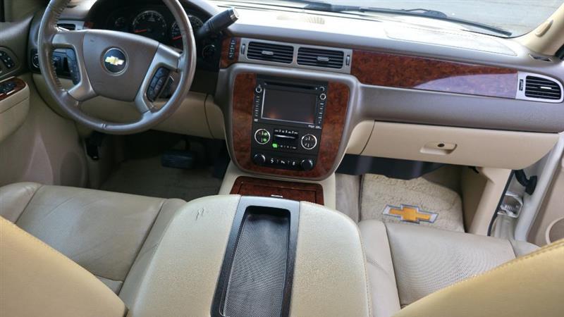 Chevrolet Suburban LTZ 1500 2WD 2014