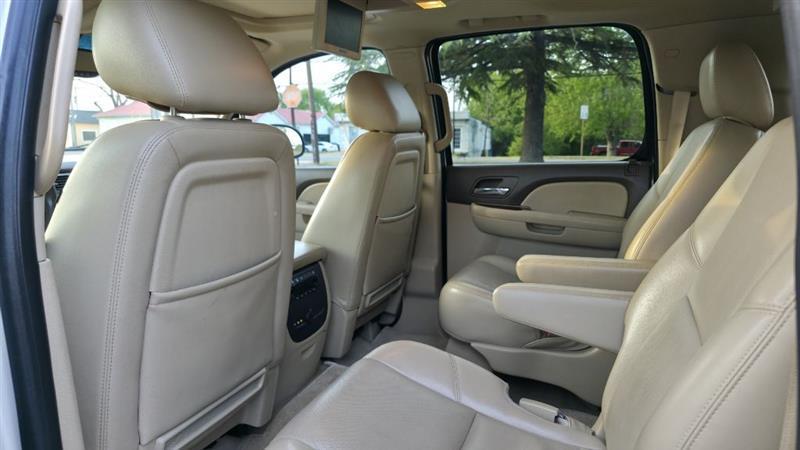 Chevrolet Suburban LTZ 1500 2WD 2014