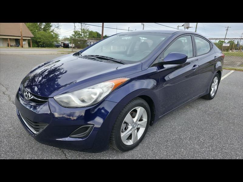 Hyundai Elantra GLS M/T 2013