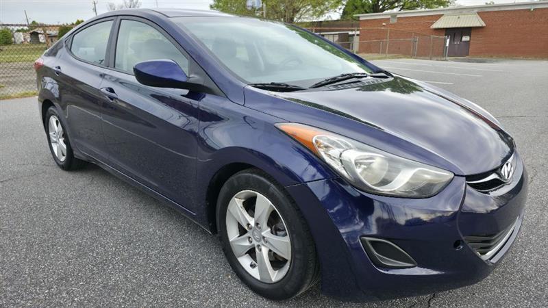 Hyundai Elantra GLS M/T 2013
