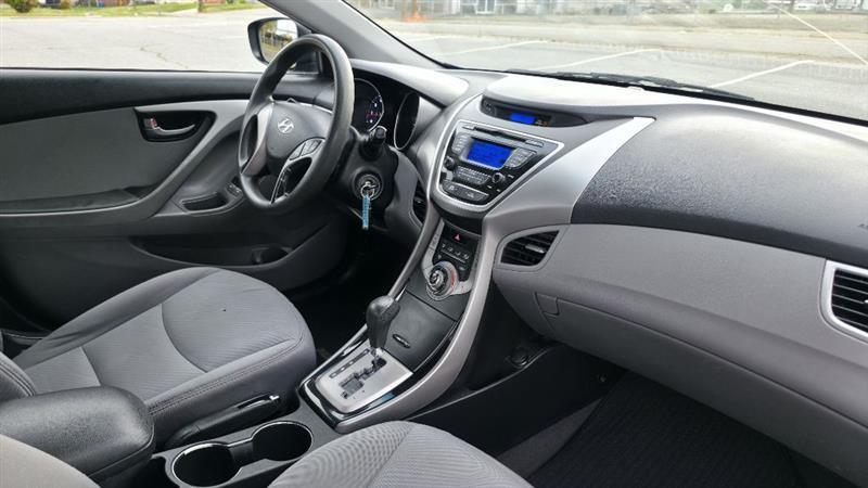 Hyundai Elantra GLS M/T 2013