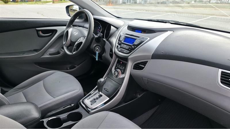 Hyundai Elantra GLS M/T 2013