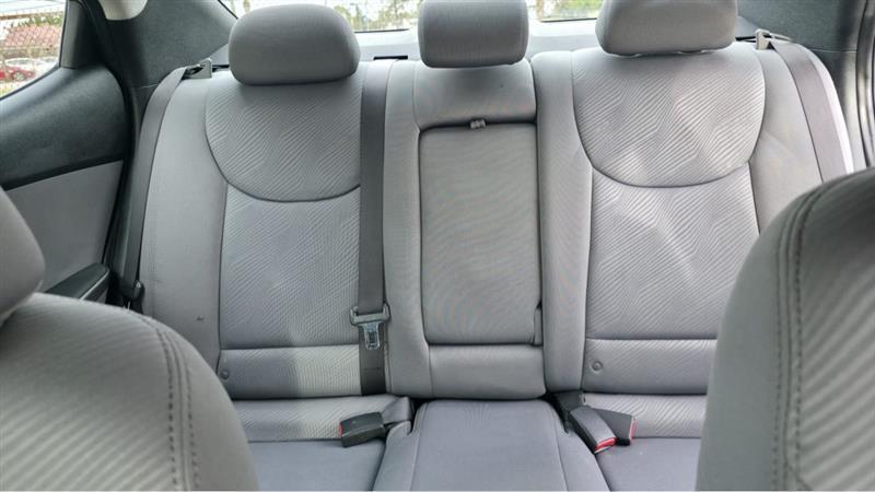 Hyundai Elantra GLS M/T 2013