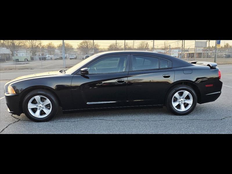 Dodge Charger SE 2013