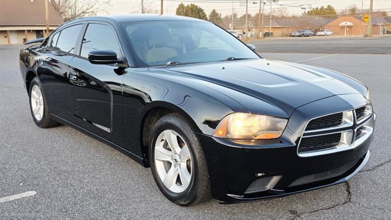 Dodge Charger SE 2013