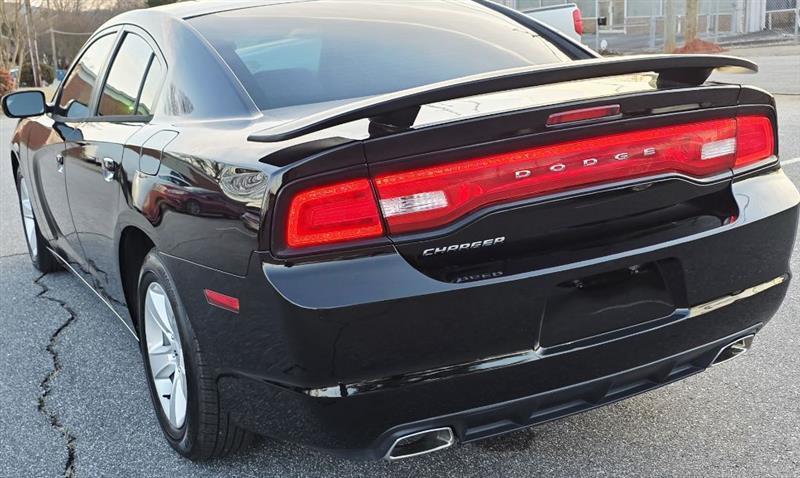 Dodge Charger SE 2013