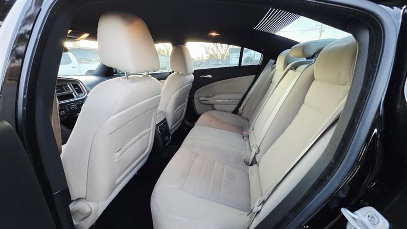 Dodge Charger SE 2013