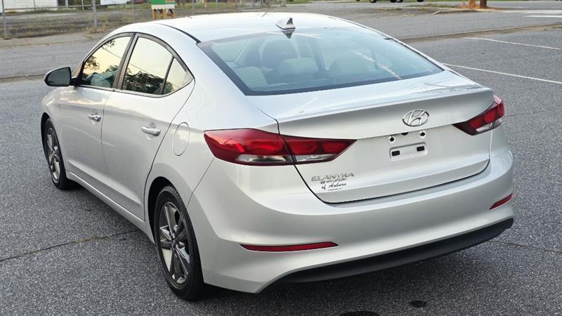 Hyundai Elantra Limited 2018