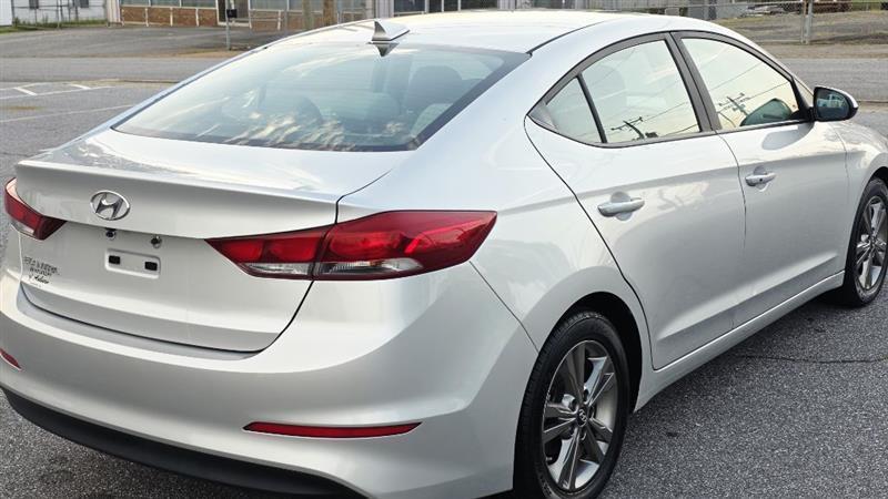 Hyundai Elantra Limited 2018