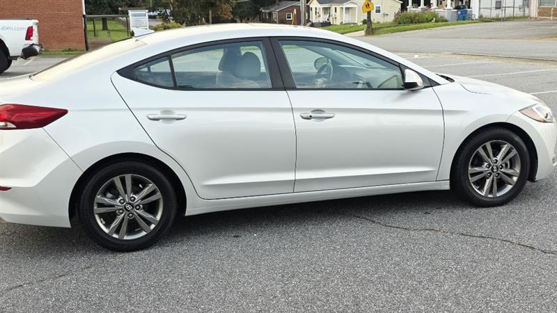 Hyundai Elantra Limited 2018