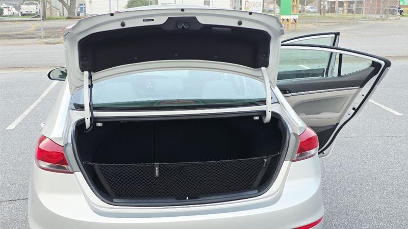 Hyundai Elantra Limited 2018