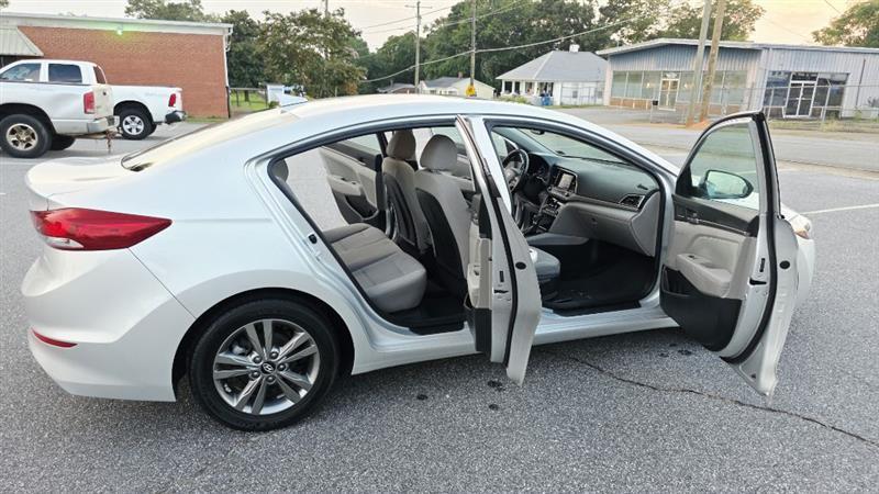 Hyundai Elantra Limited 2018
