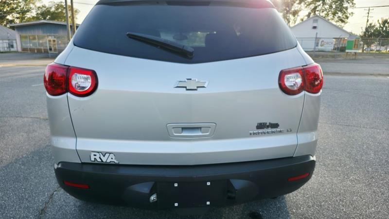 Chevrolet Traverse LT FWD 2011